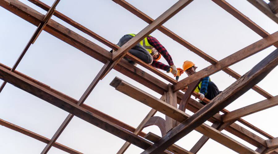 Professional gutter cleaning services in Arenas Valley, NM